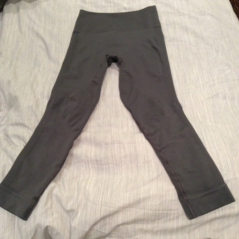 Lululemon zone in crops